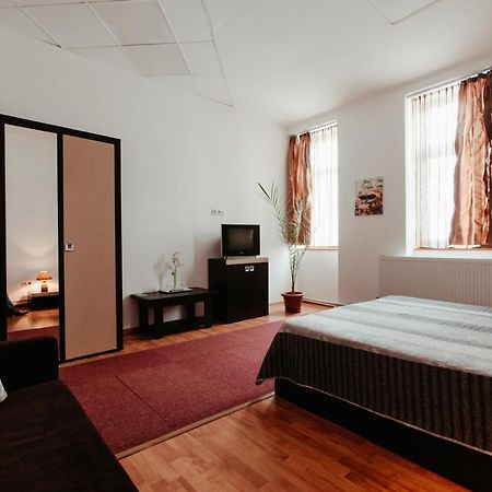 מלון Tîrgu Lăpuş Casa Preturii מראה חיצוני תמונה